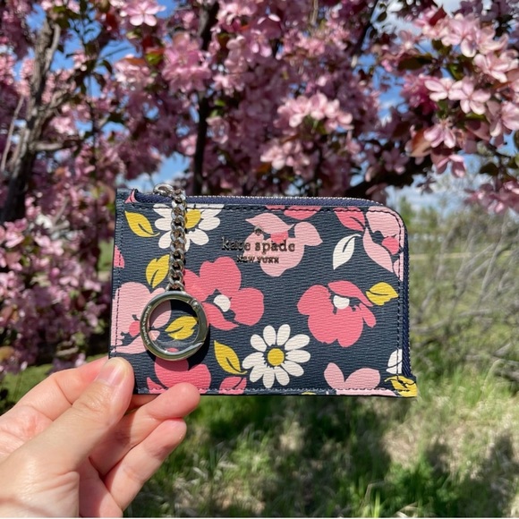 kate spade Handbags - Kate Spade ♠️ card holder